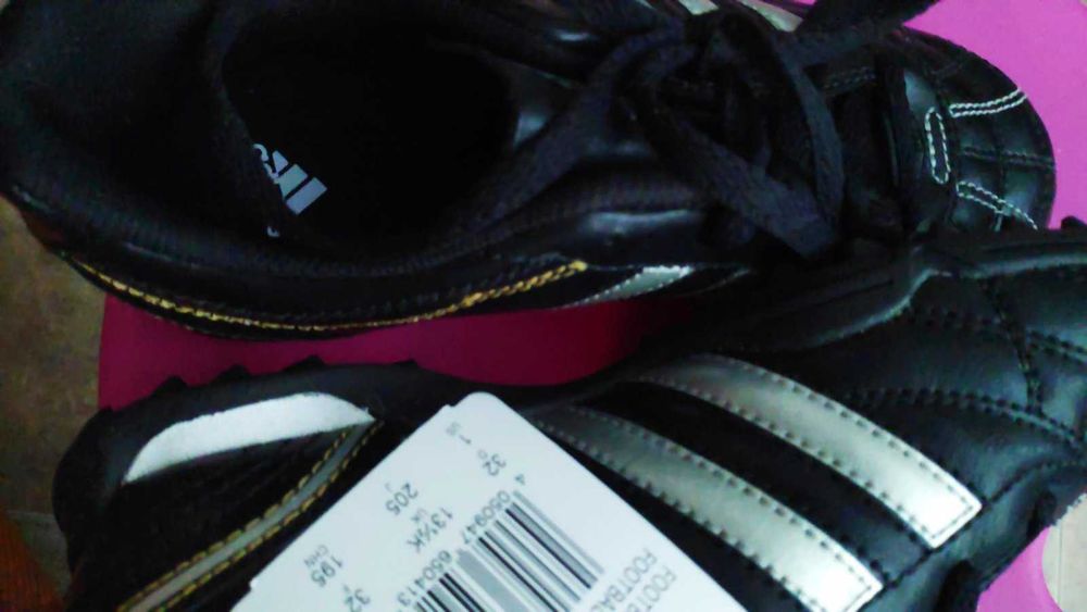 Adidas original  естествена кожа 32