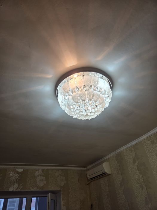 Люстра продам. 3 штуки.