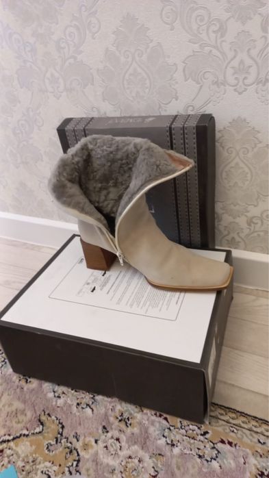 Продается сапоги зимние