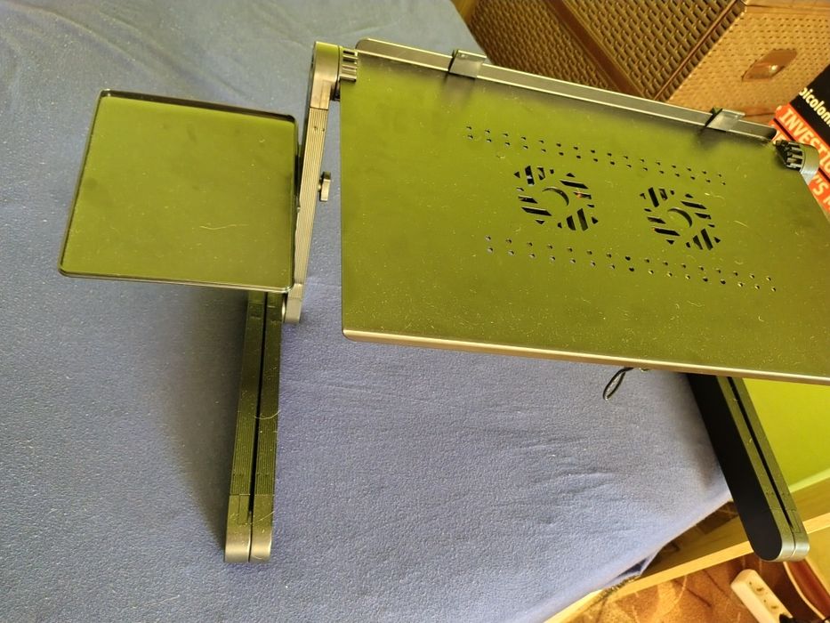 Masă laptop cu ventilator