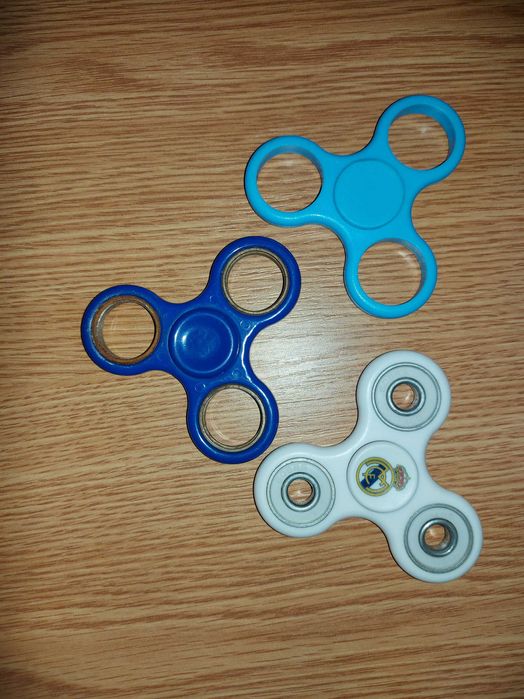 - Jucarie anti Stres -  Fidget spinner cu rulmenti ,  buc = 3
