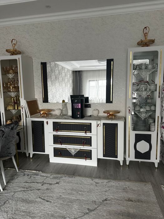 Продается набор и отдельно спальня