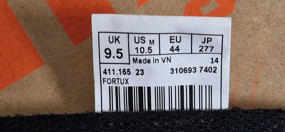 Adidas LOWA 44 Fortux salomon salewa mammut meindl la sportiva trail