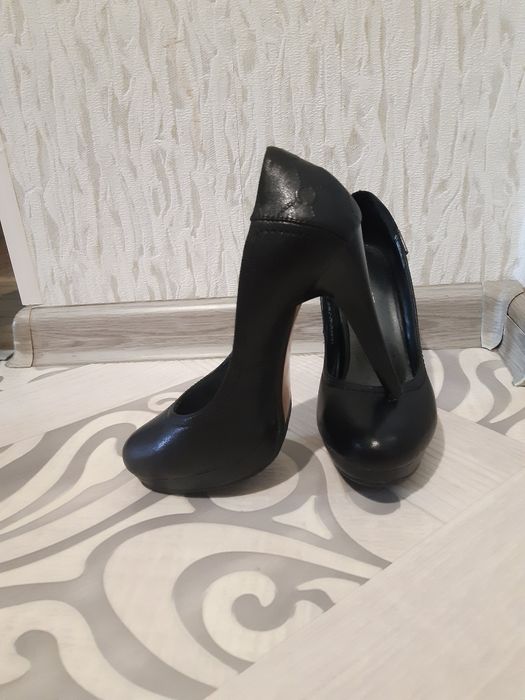 Женские туфли 33-34 размера