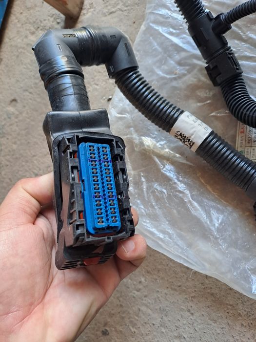 Проводка с блока на ДВС HOWO Denso