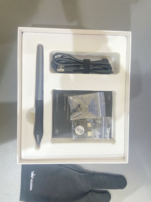 Графичен таблет HUION HS64 - пълен комплект, като нов!