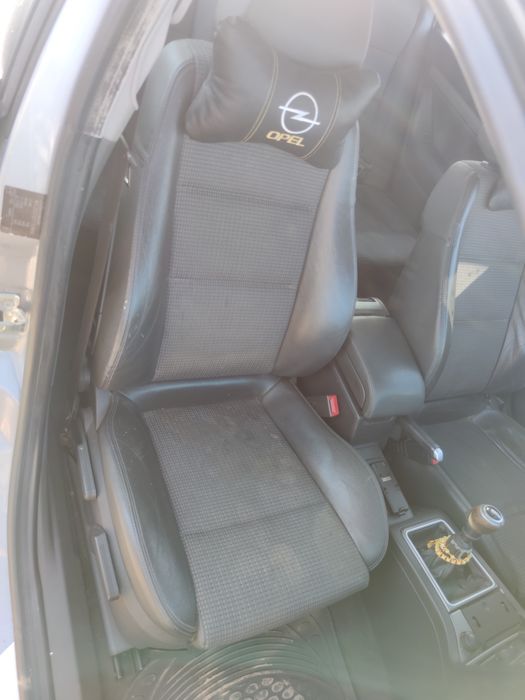 Продавам САМО НА ЧАСТИ! Opel Vectra C 3.0д 184к.с 2007 г. код- Z30DT