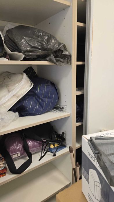 Гардероб с 4 плъзгащи се врати