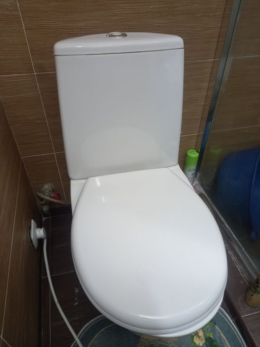 Продается Унитаз