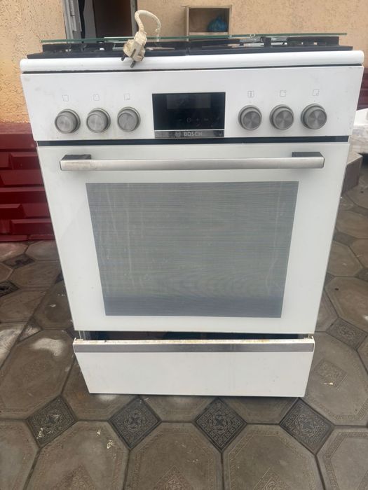 Продам газ-плиту