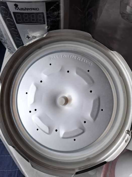 Електрически мултикукър Masterpro