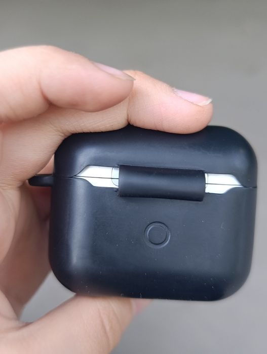 Продам Наушники Airpods 3