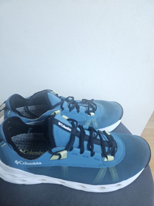 Vând adidasi de la Columbia originali