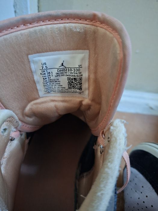 Adidasi nike și jordan nr 38.5 stare perfectă  ambela  la 300lei