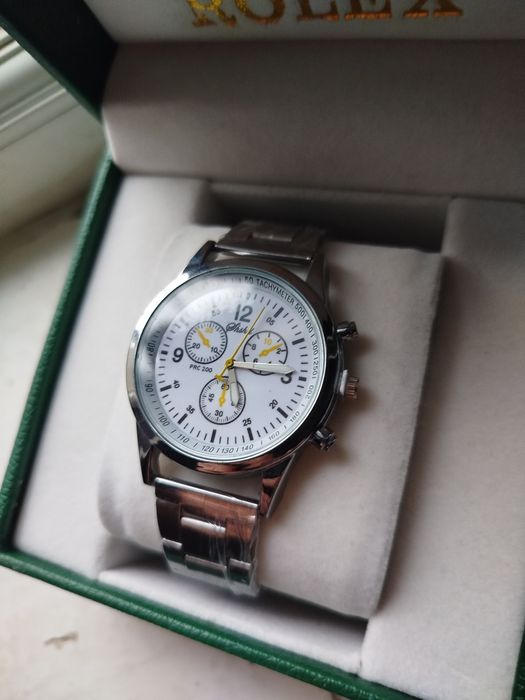 Кварцевые часы торг есть