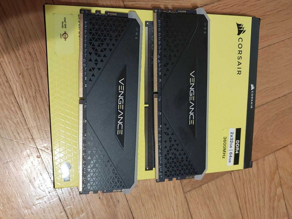 64GB 3600Mhz CL18 - Corsair Vengance RGB