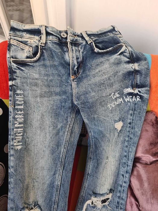 Jeans Zara noi cu eticheta