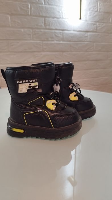 Зимние сапожки для мальчика