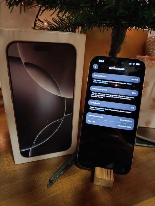 iPhone 16 Pro Max White Titanium / 512 GB / 96% Baterie / Ca nou!