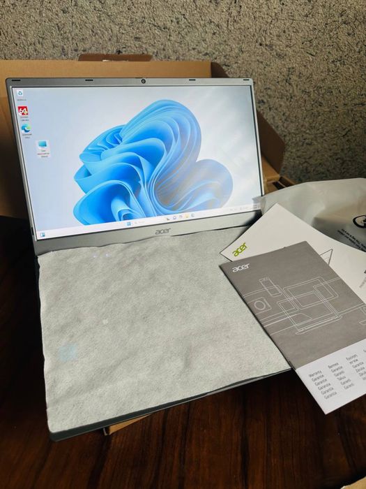 Acer N4500 noutbuk srochni sotiladi