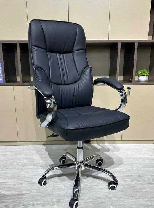 Офисное кресло  C818-для Руководителя !