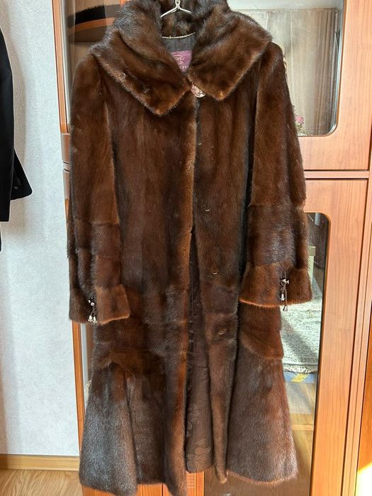 Продам норковую шубу