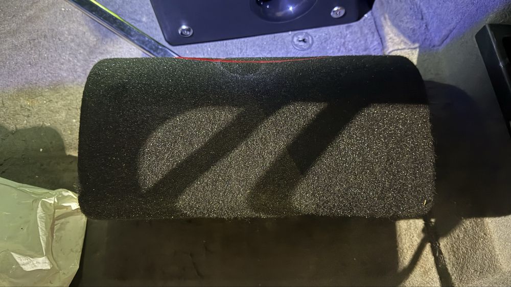 Продам сабуфер, размер 6