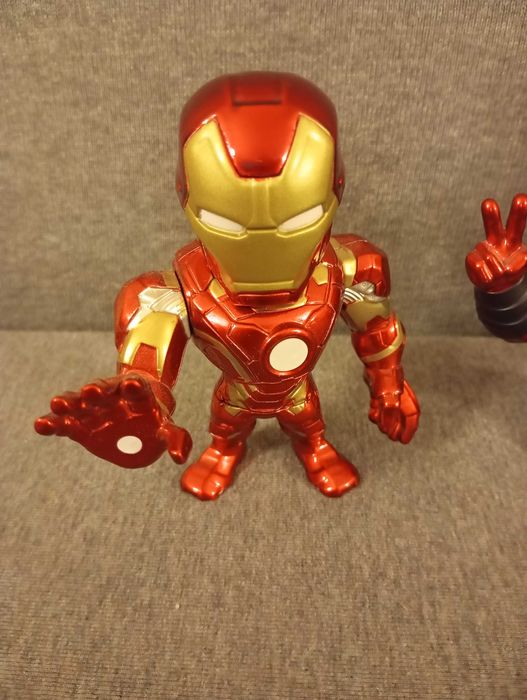 Фигурки Funko Pop Deadpool, Iron man. Метални.