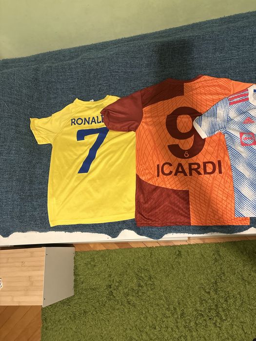 Футболни тениски