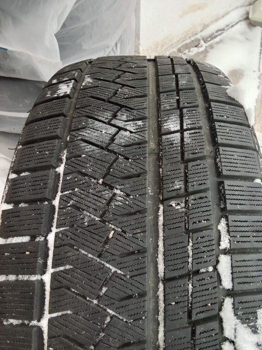 Продаю зимние шины