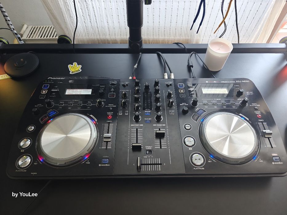 Pioneer XDJ aero