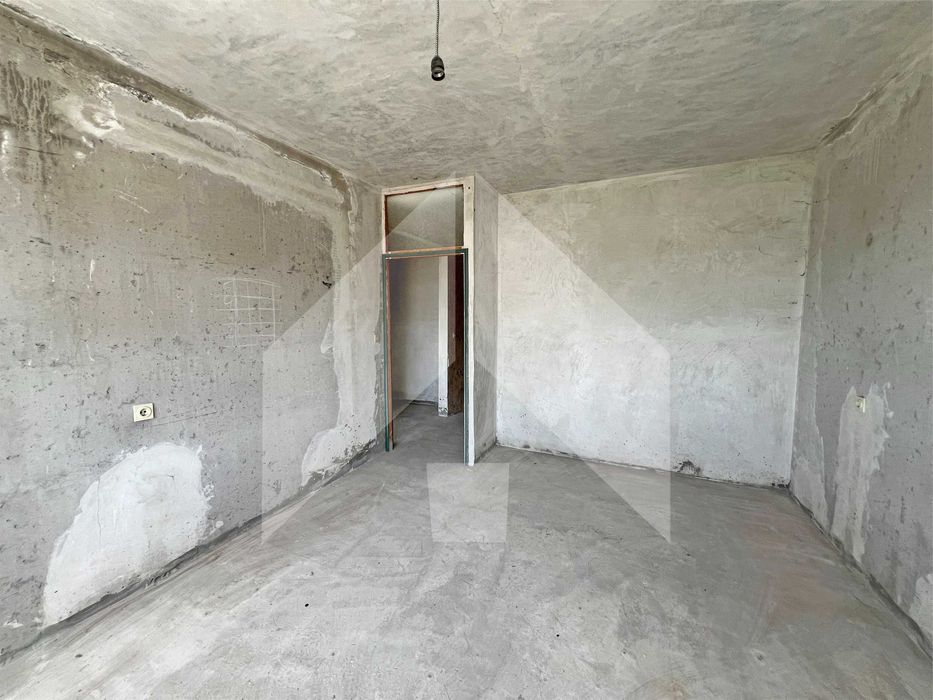 Продава се Четиристаен апартамент в Нови пазар - 113 кв.м за 451 €/кв.м - Снимка #17