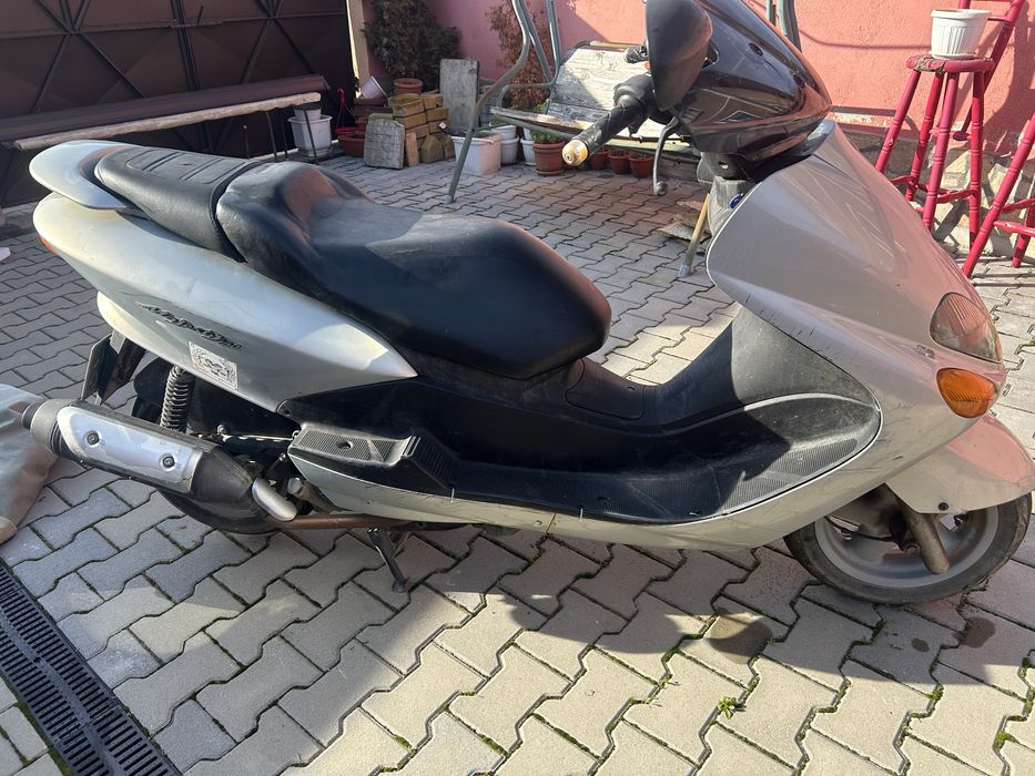 Yamaha majesty 150cc