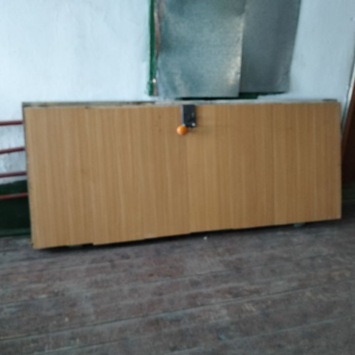 Продам железную дверь