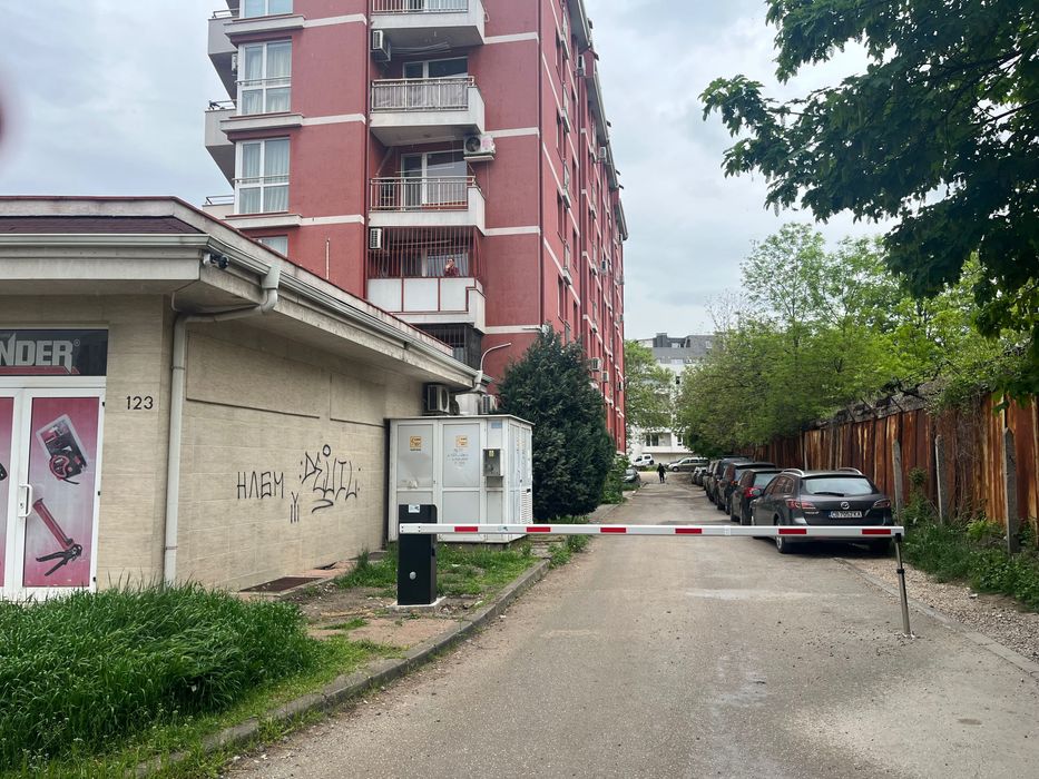 Дава се под наем Гараж / Паркомясто в София, Красна поляна 3 - 24 кв.м за 149.43 € - Снимка #2