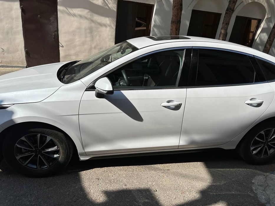 Byd Chazor sotiladi