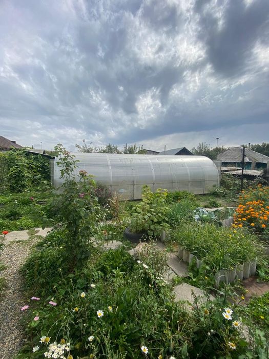 Продаётся 4- комнатный дом на Защите