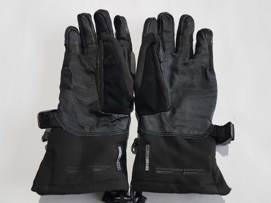 Ски и сноуборд ръкавици предимно Gore-Tex на най-добрите марки