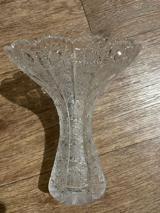 Продам вазочку хрустальную