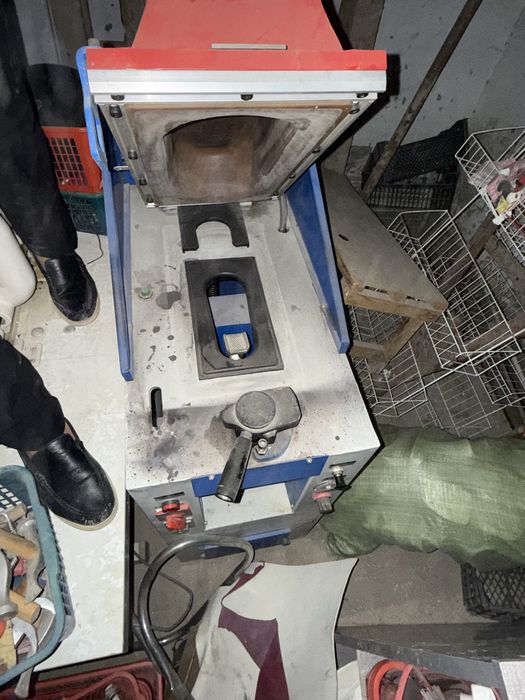 oyoq kiyim ishlab chiqaraydigan uskunalar