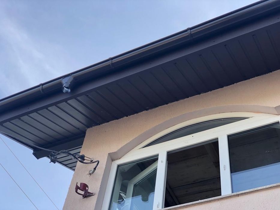 Firma reparatii acoperisuri, Vopsitori Tabla acoperisuri