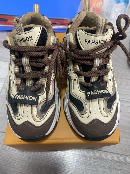 Кроссы уни 30 размер