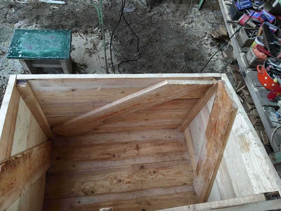 Продам будку не продувайка ! для собак!