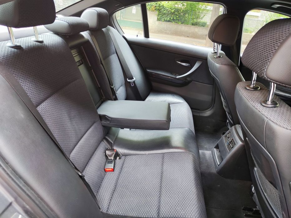 BMW 3 Series 2010 — imagine 5
