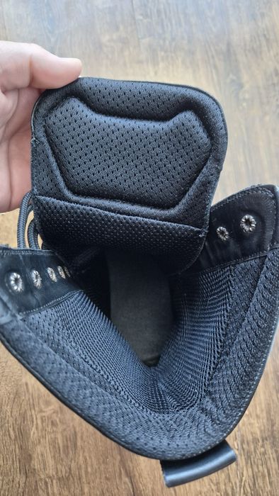 Продам Берцы Bizon