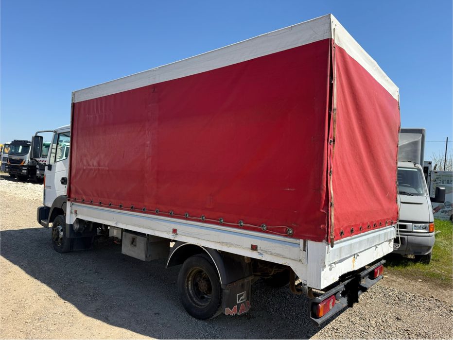 Nissan Atleon carosata 4 m
