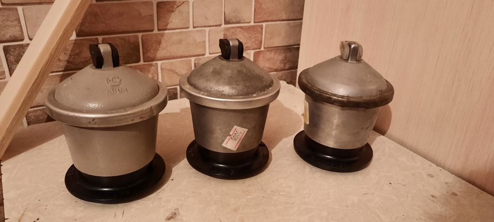 Продам редуктора 3 шт