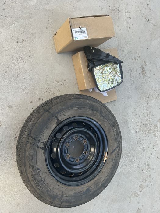Toyota Hiace: Оригинальное японское колесо (запаска) и бакавые зеркала