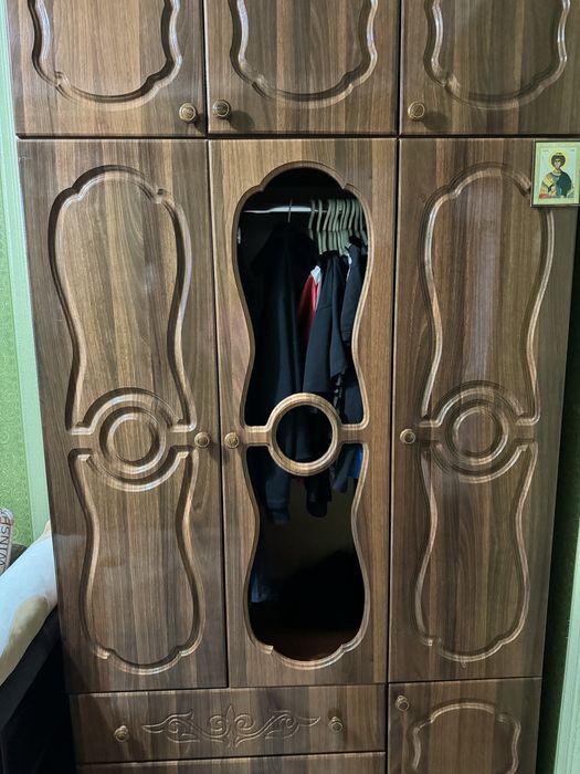 Продам шкаф. Не дорого