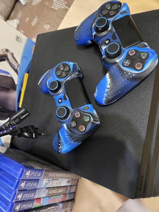PlayStation 4 Pro с игри